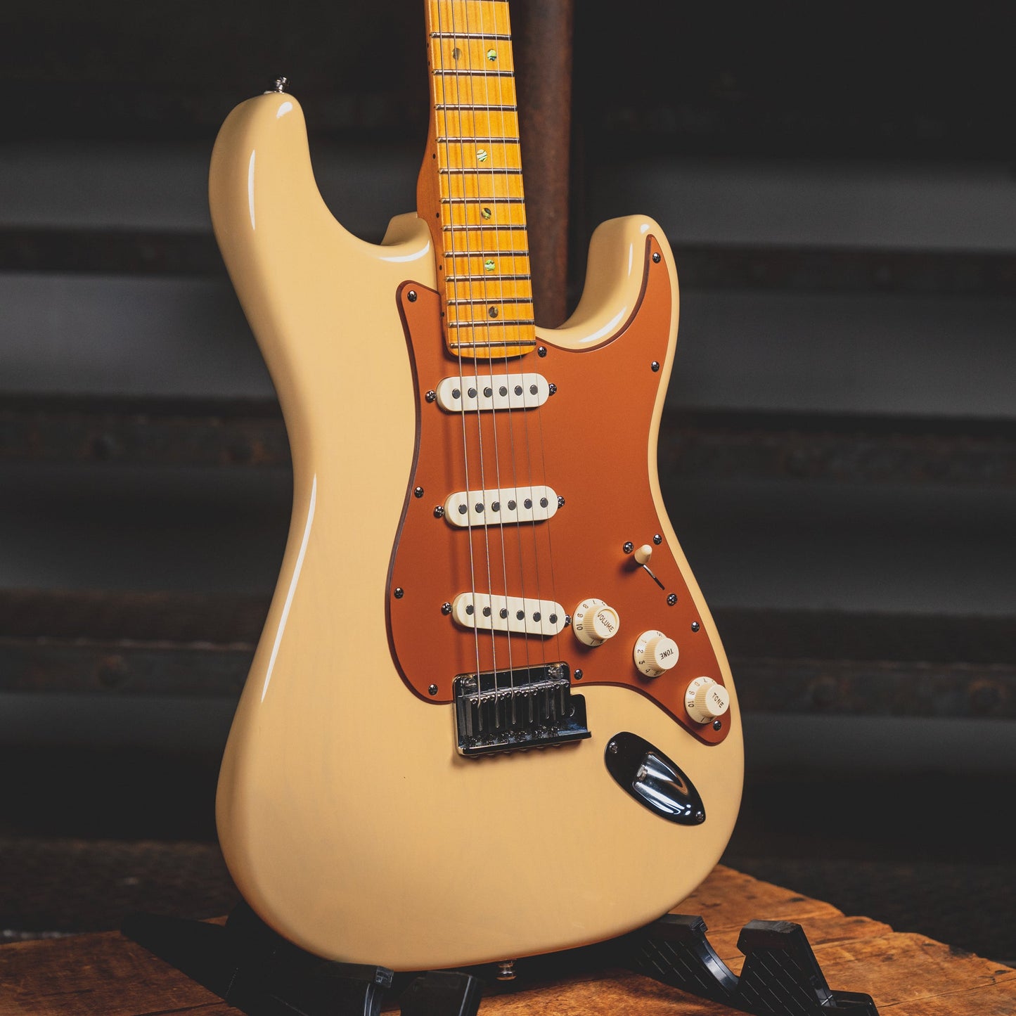 2006 Fender American Deluxe Stratocaster Electric Guitar, Honey Blonde w/ OHSC - Used